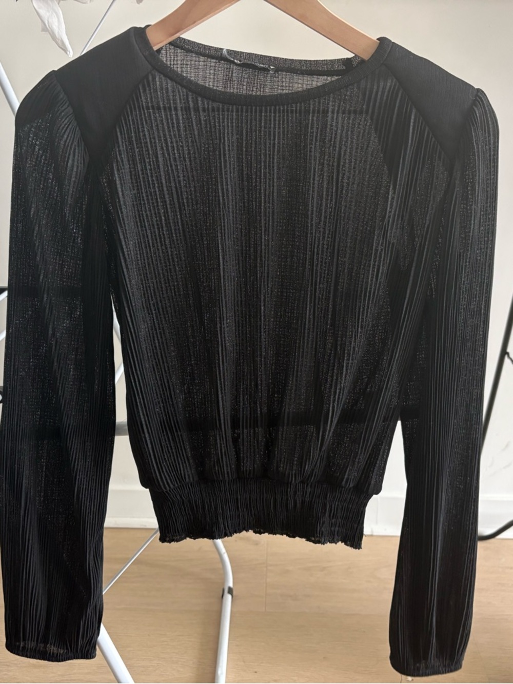 Zara Black Pleated Long-Sleeve Crew Top